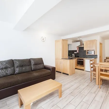 Alojamentos * Pontas Negras